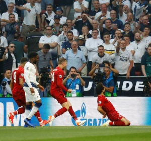 Salah celebra un gol con el Liverpool Salah celebra un gol con el Liverpool