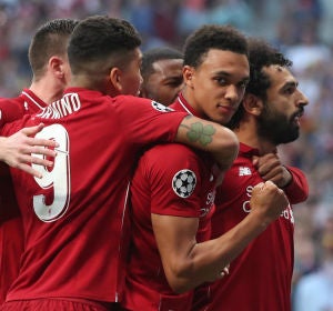 Salah celebra un gol del Liverpool Salah celebra un gol del Liverpool