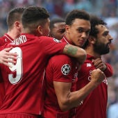 Salah celebra un gol del Liverpool