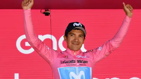 Carapaz, con la 'maglia' rosa del Giro Carapaz, con la 'maglia' rosa del Giro
