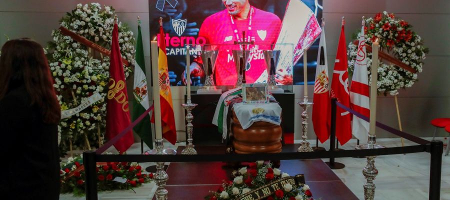 Cardiente de Reyes instalada en el antepalco del estadio Ramón Sánchez-Pizjuán de Sevilla Cardiente de Reyes instalada en el antepalco del estadio Ramón Sánchez-Pizjuán de Sevilla