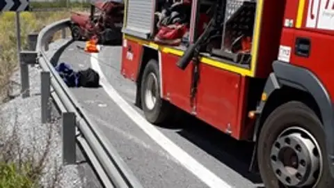 Bomberos de Guadix Fallece un hombre de 84 en A92 N