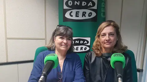 Concha Esteban, Jefa del Departamento de Dibujo y Rosa Orenga, Vicedirectora del IES .