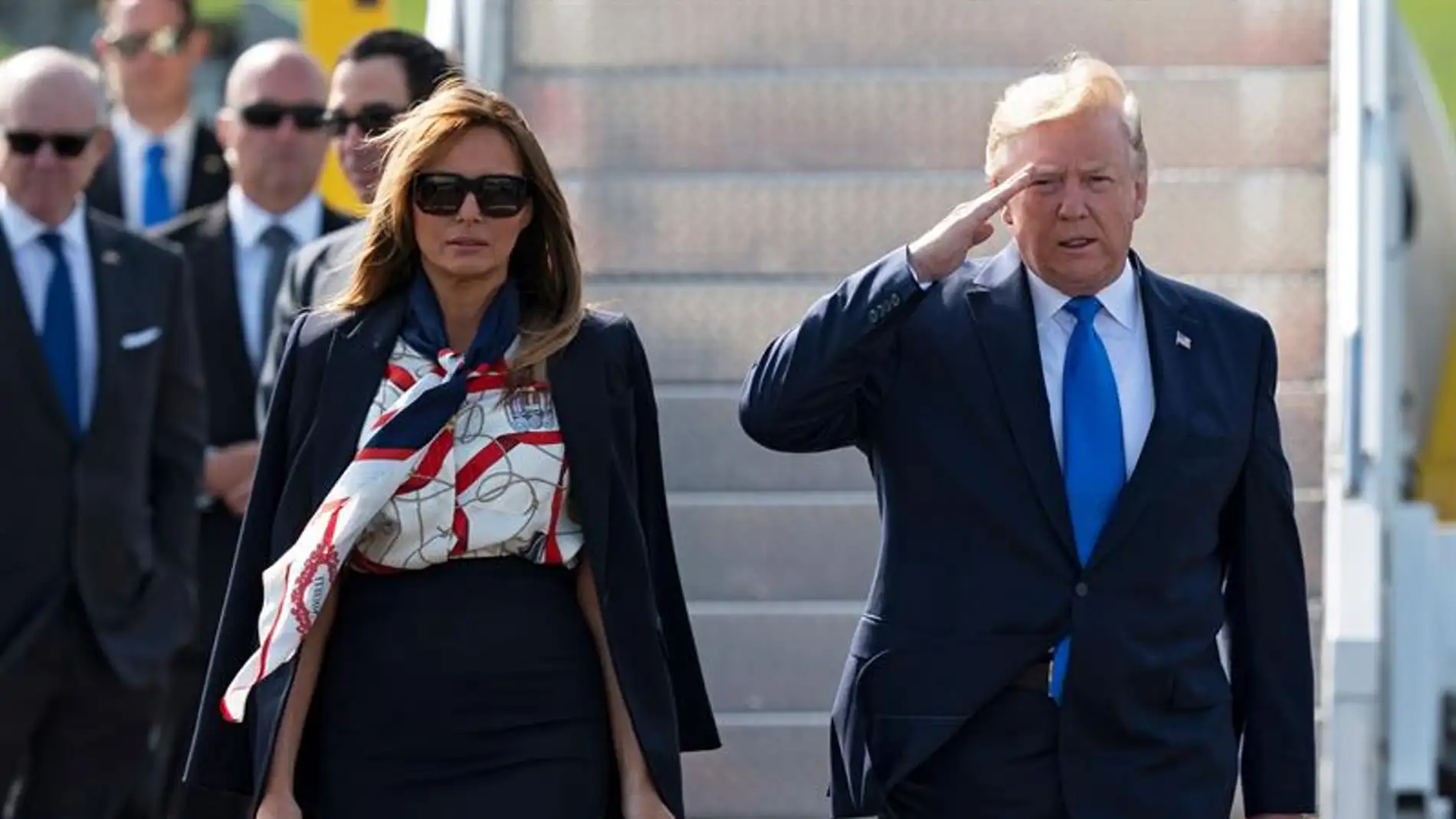 El presidente de EEUU, Donald Trump, y su esposa Melania a su llegada a Londres