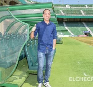 José Luis Acciari, el día de su presentación como entrenador del Ilicitano. José Luis Acciari, el día de su presentación como entrenador del Ilicitano.