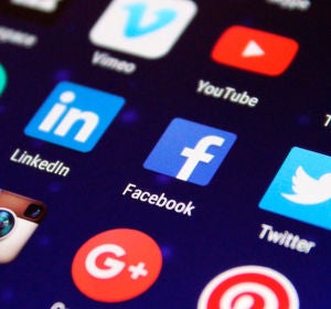 Nuestros perfiles en redes sociales serán estudiados por Estados Unidos Nuestros perfiles en redes sociales serán estudiados por Estados Unidos