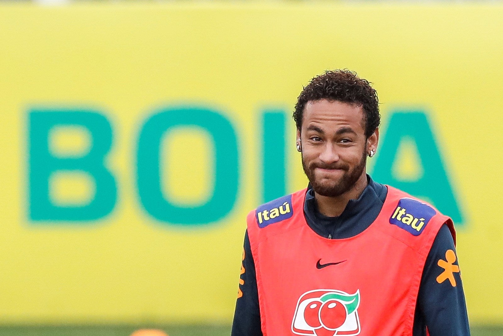 La Policía obligará a Neymar a declarar por difundir imágenes íntimas de la mujer que le acusa de violación La Policía obligará a Neymar a declarar por difundir imágenes íntimas de la mujer que le acusa de violación