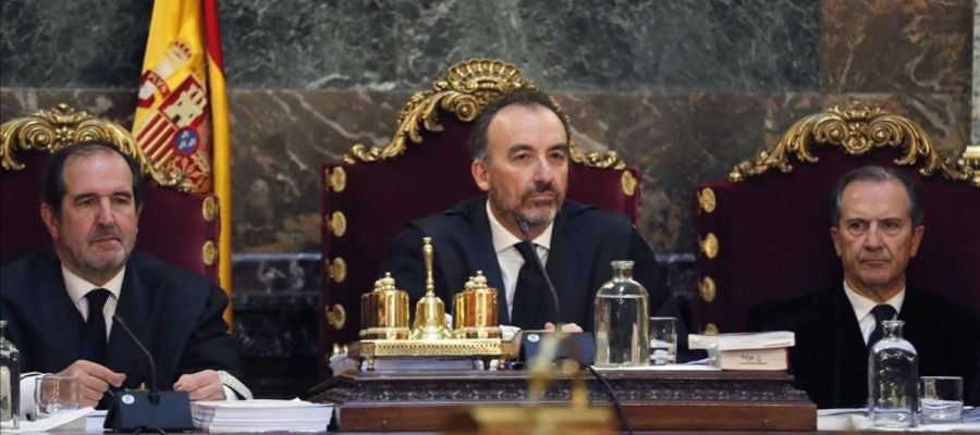 Los tres magistrados del Tribunal Supremo, Andrés Martínez Arrieta, Manuel Marchena y Miguel Colmenero. Los tres magistrados del Tribunal Supremo, Andrés Martínez Arrieta, Manuel Marchena y Miguel Colmenero.