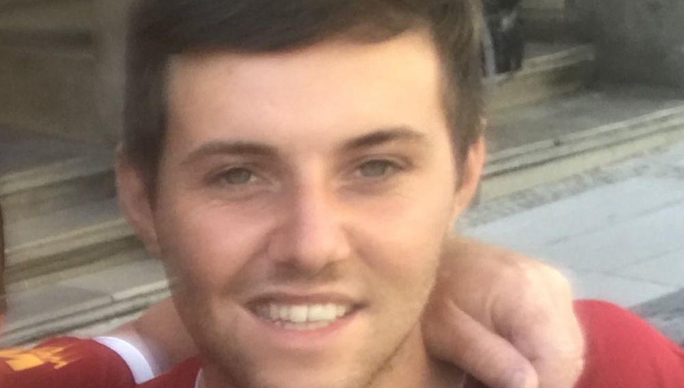 El joven del Liverpool detenido El joven del Liverpool detenido