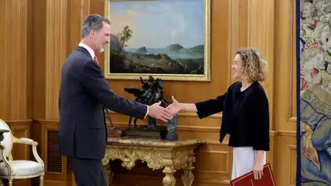 La presidenta del Congreso, Meritxell Batet, con el rey Felipe VI La presidenta del Congreso, Meritxell Batet, con el rey Felipe VI