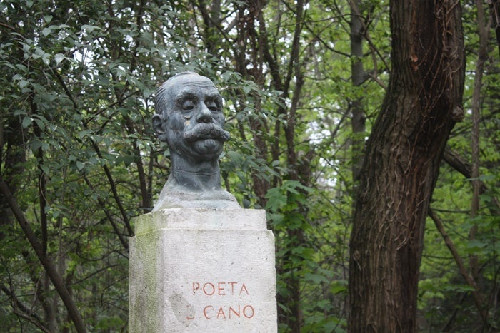 La curiosa historia del monumento a Leopoldo Cano La curiosa historia del monumento a Leopoldo Cano