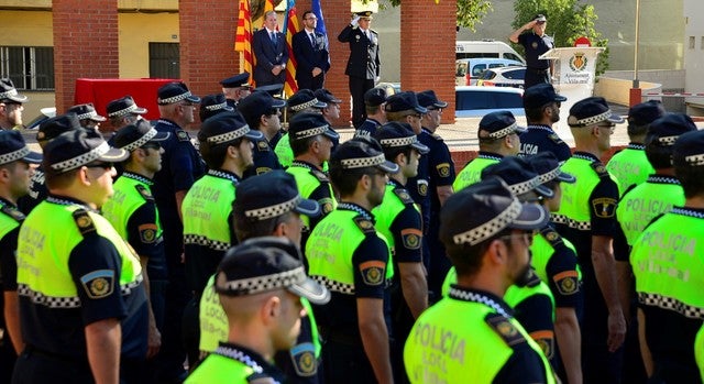 La Policia Local inicia una campanya de control d´alcohol i drogues al volant La Policia Local inicia una campanya de control d´alcohol i drogues al volant