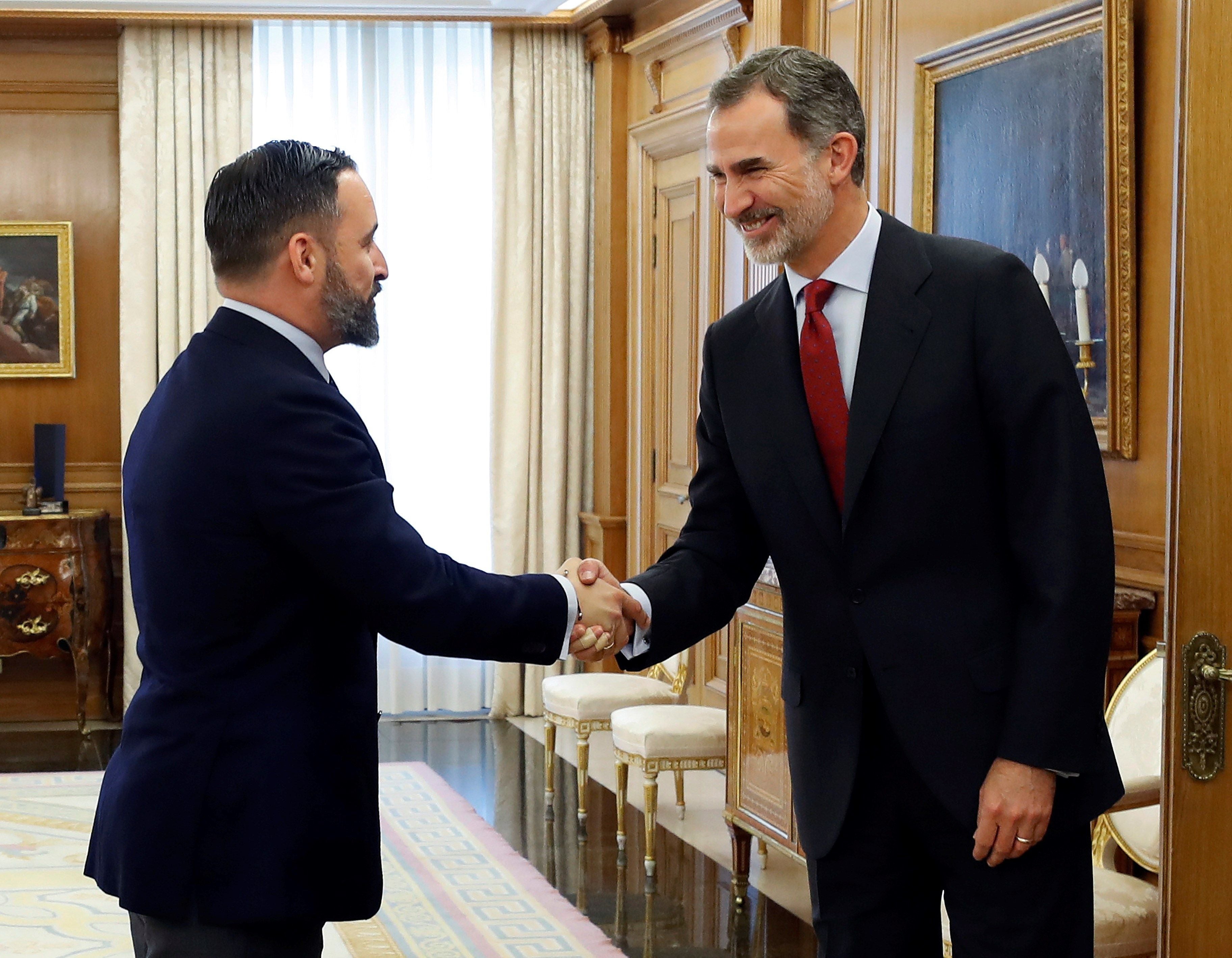 Abascal agradece al Rey su discurso tras el 1-O y pide otro 155 para Cataluña Abascal agradece al Rey su discurso tras el 1-O y pide otro 155 para Cataluña