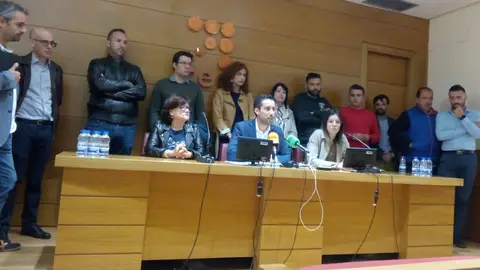 Lois Babarro retira a súa candidatura Lois Babarro retira a súa candidatura as eleccións da CEO