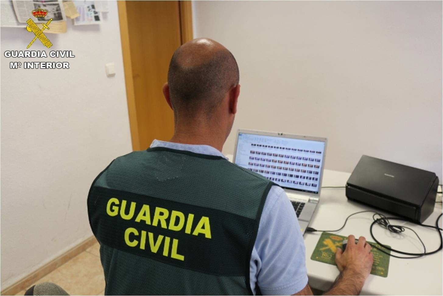 Hackean cuentas del Ayuntamiento de Roquetas y sustraen 700.000 euros Hackean cuentas del Ayuntamiento de Roquetas y sustraen 700.000 euros