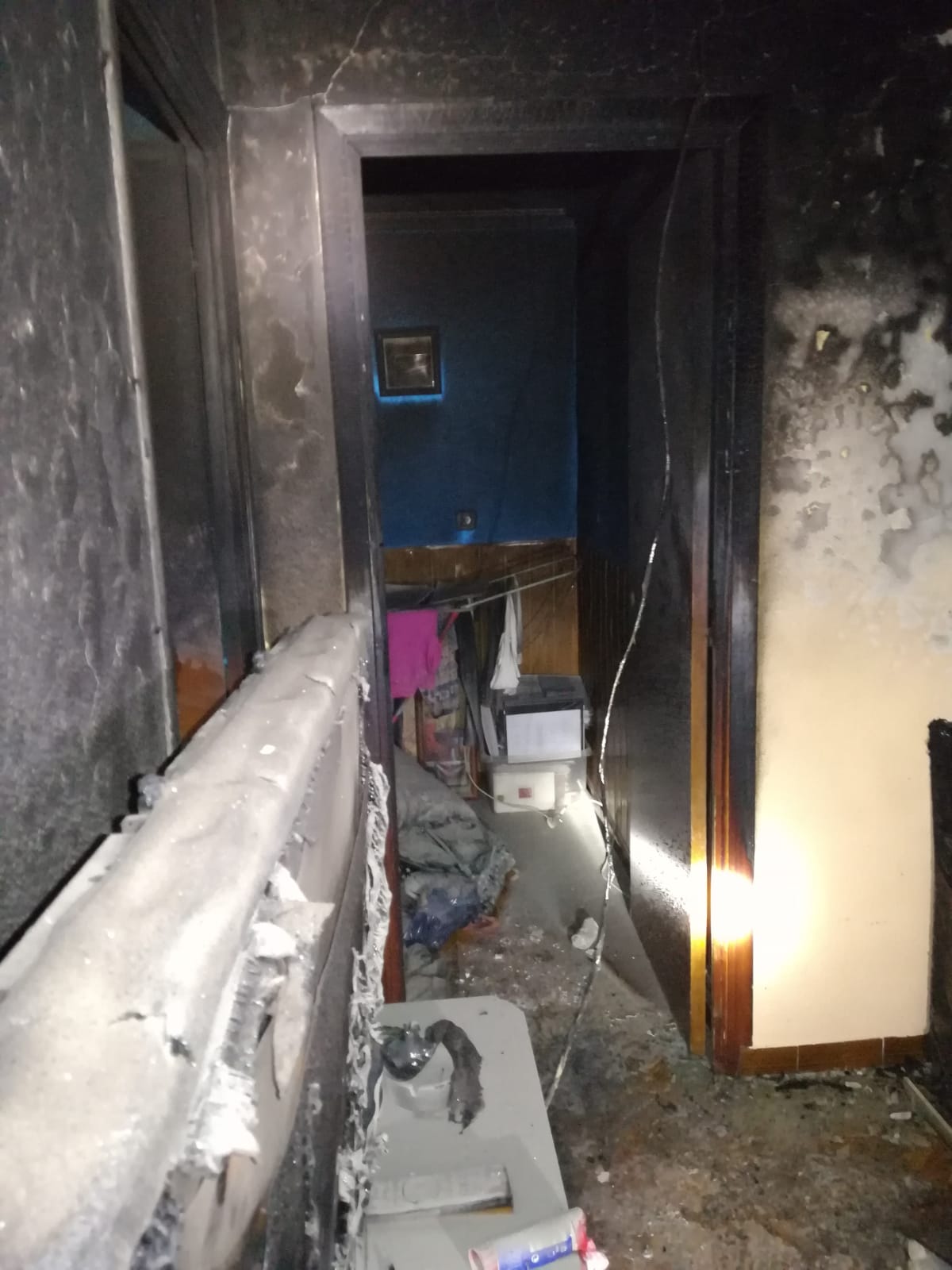 El incendio de una vivienda de Puertollano se salda con seis personas afectadas, una de ellas por quemaduras El incendio de una vivienda de Puertollano se salda con seis personas afectadas, una de ellas por quemaduras