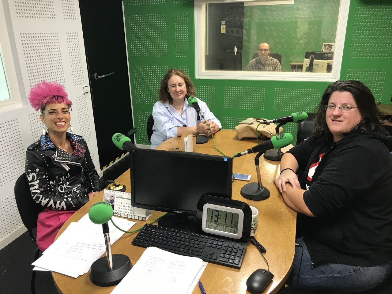 Tertulia en Femenino en Ourense en la Onda Tertulia en Femenino en Ourense en la Onda