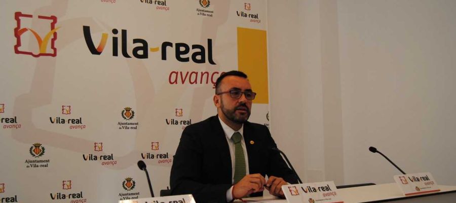 L´alcalde en funcions José Benlloch ja ha mantingut una primera reunió amb els caps de llista de les formació en representació municipal. L´alcalde en funcions José Benlloch ja ha mantingut una primera reunió amb els caps de llista de les formació en representació municipal.