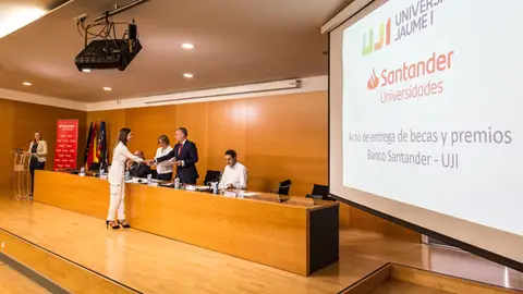 Becas Banco Santander - Universitat Jaume I .