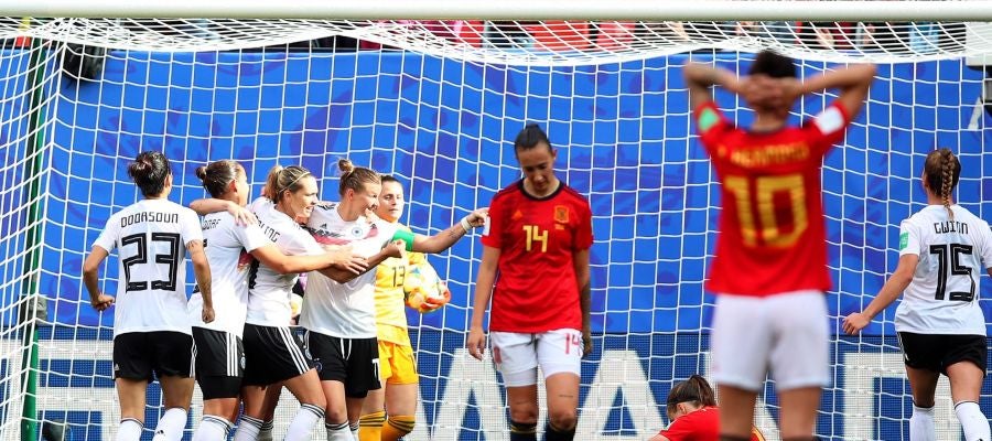 Las jugadoras de Alemania celebran su gol ante España Las jugadoras de Alemania celebran su gol ante España