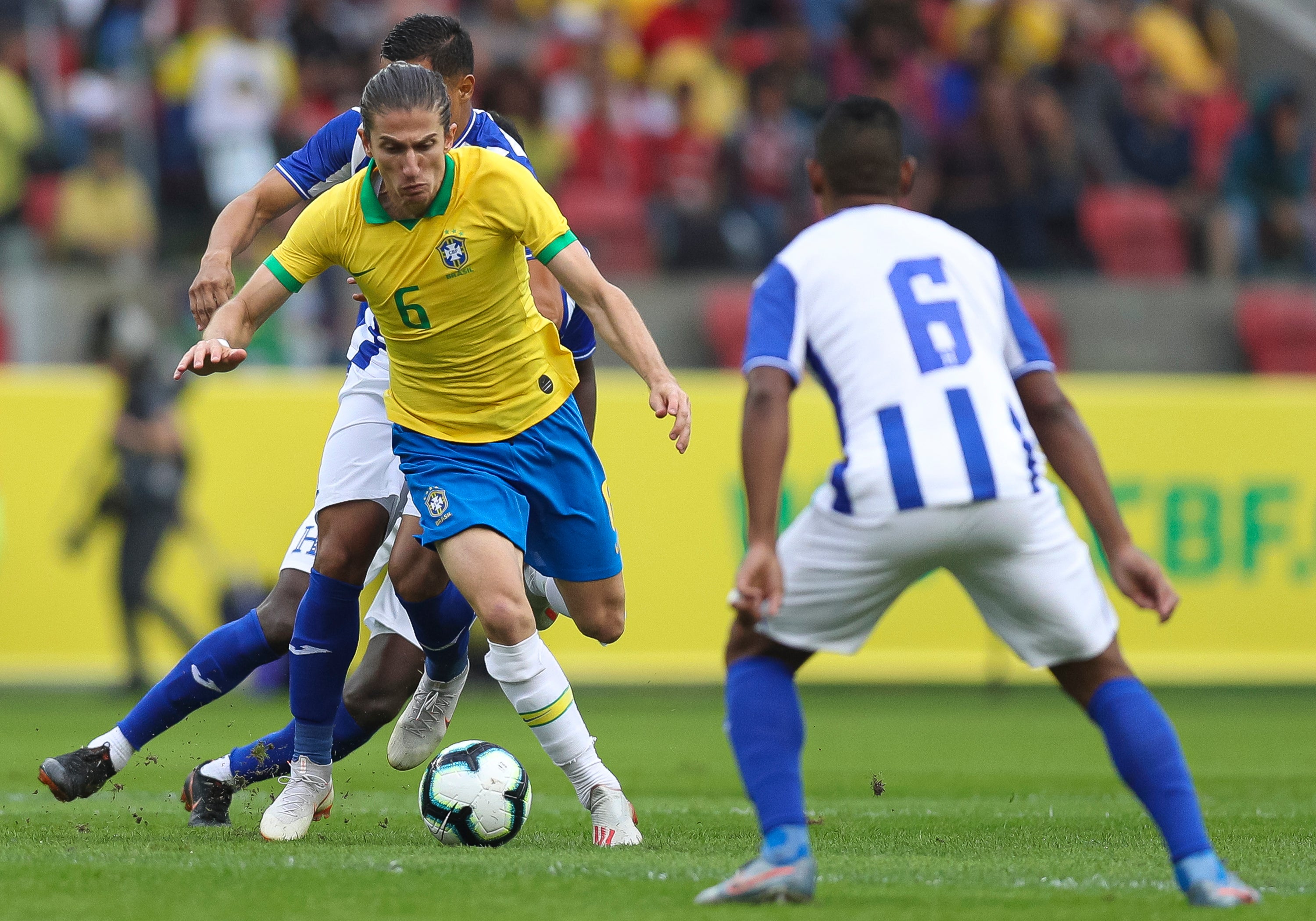 El Flamengo anuncia el fichaje de Filipe Luis El Flamengo anuncia el fichaje de Filipe Luis