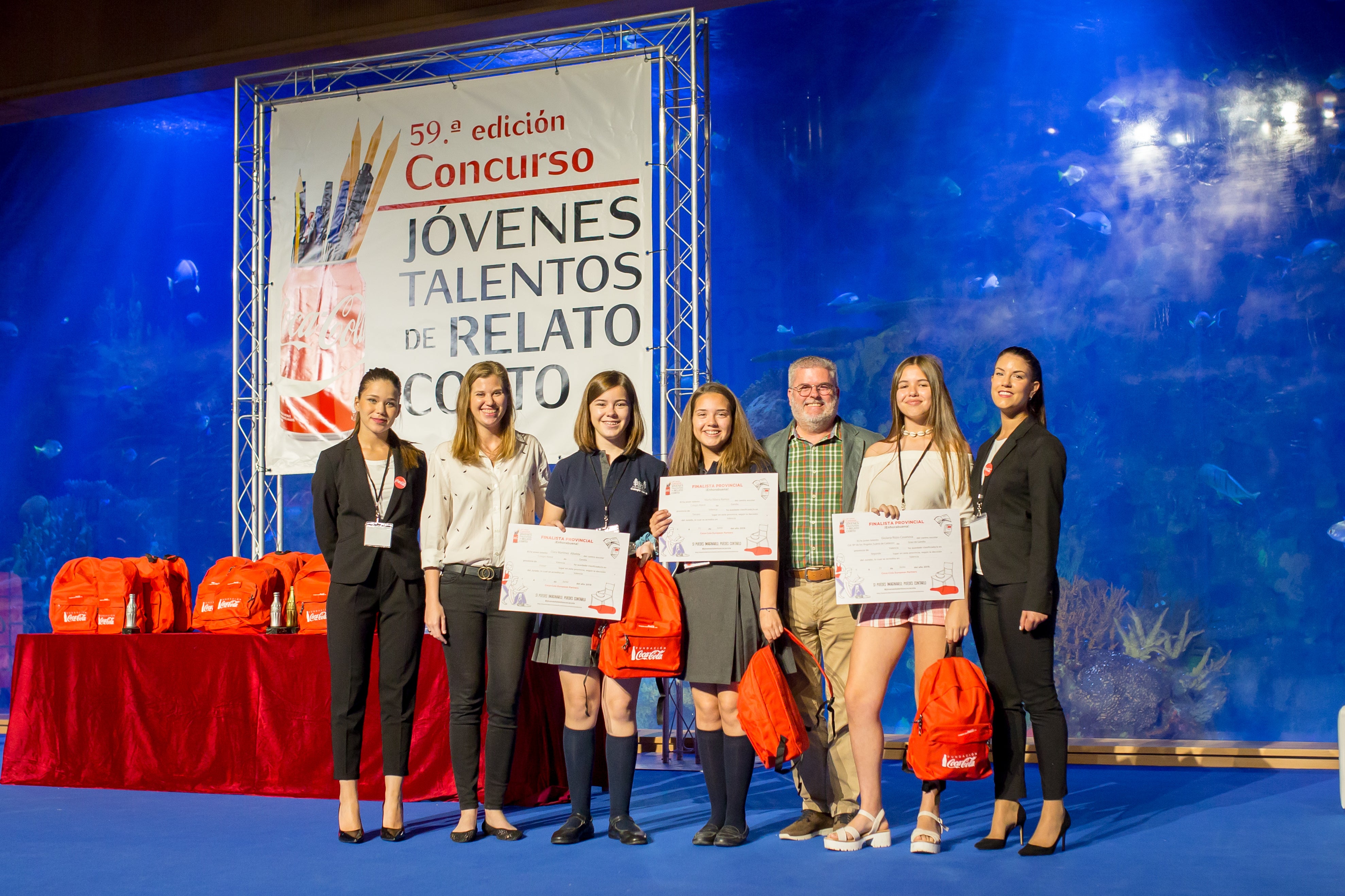 Clara Martínez Albeida gana el 59º concurso Coca-Cola jóvenes talentos de relato corto de la Comunitat Valenciana Clara Martínez Albeida gana el 59º concurso Coca-Cola jóvenes talentos de relato corto de la Comunitat Valenciana