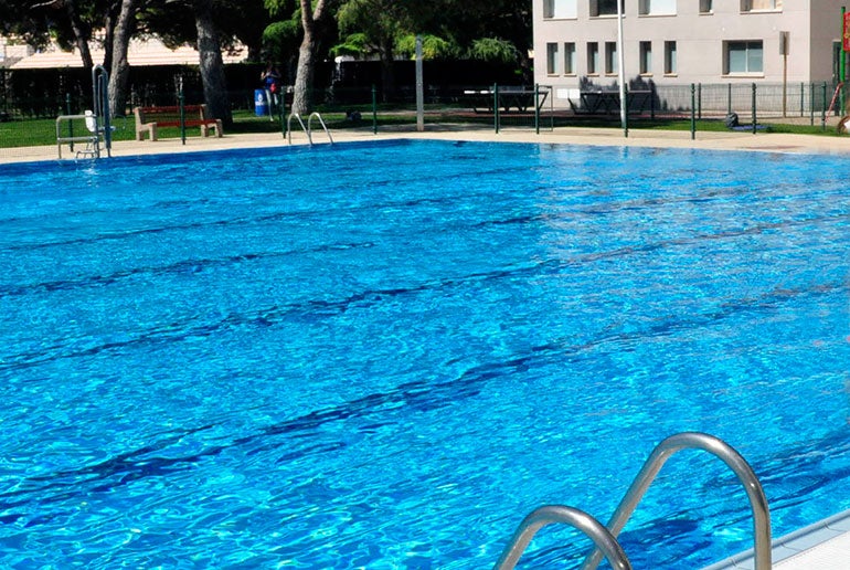 Este martes 8 de junio abre sus puertas la piscina Municipal del Polideportivo Rey Juan Carlos Este martes 8 de junio abre sus puertas la piscina Municipal del Polideportivo Rey Juan Carlos