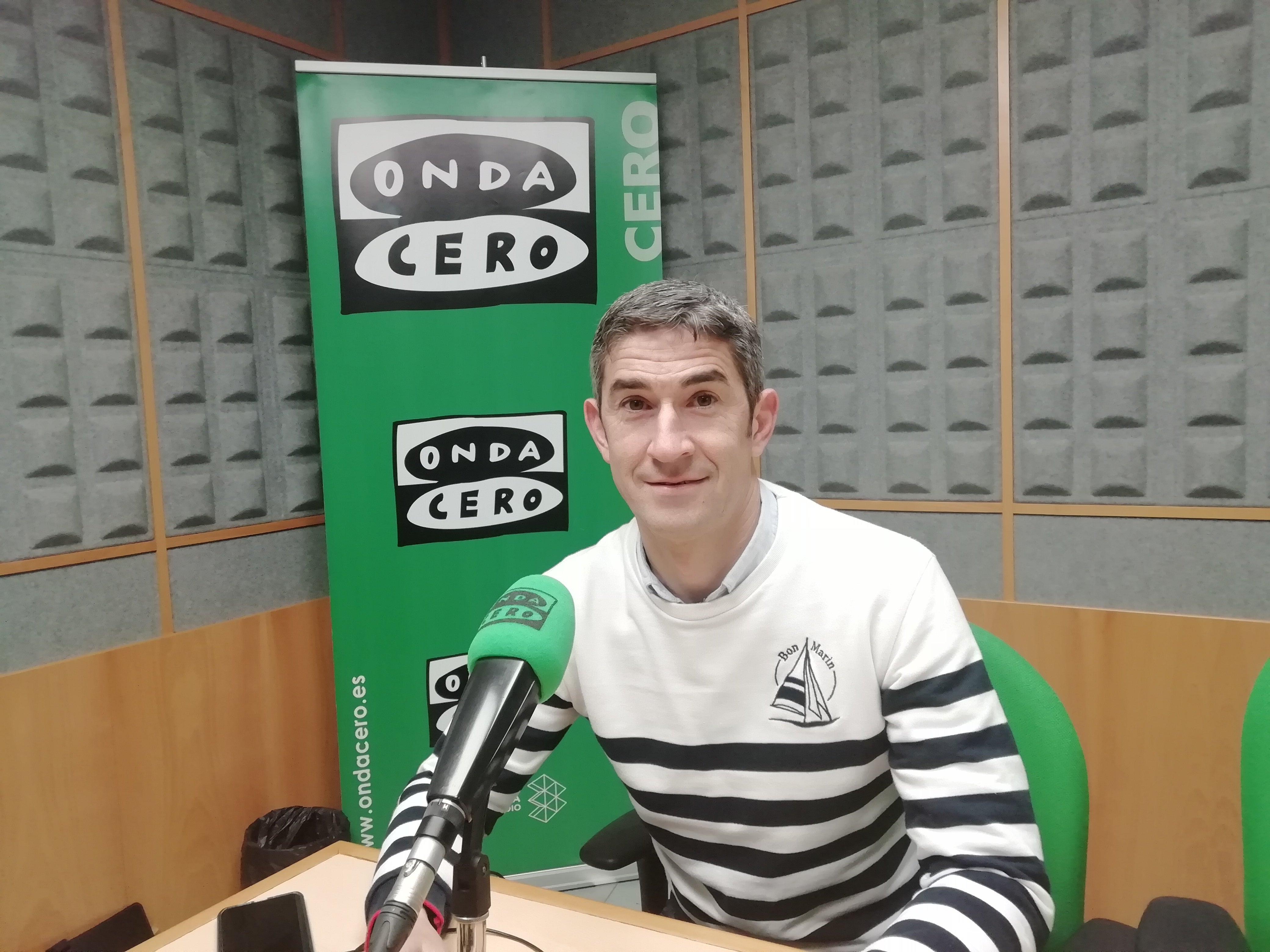 Alberto Undiano Mallenco, árbitro: "A veces me gustaría quitarme la etiqueta de Undiano Mallenco y ser Alberto" Alberto Undiano Mallenco, árbitro: "A veces me gustaría quitarme la etiqueta de Undiano Mallenco y ser Alberto"