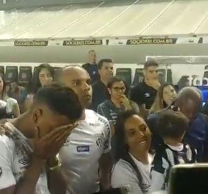 Las lágrimas de Rodrygo en su despedida con el Santos Las lágrimas de Rodrygo en su despedida con el Santos