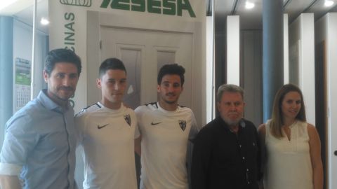 V&iacute;ctor S&aacute;nchez del Amo, Ricca y Juankar en la sede de Tesesa con Pepe y Lorena Hern&aacute;ndez