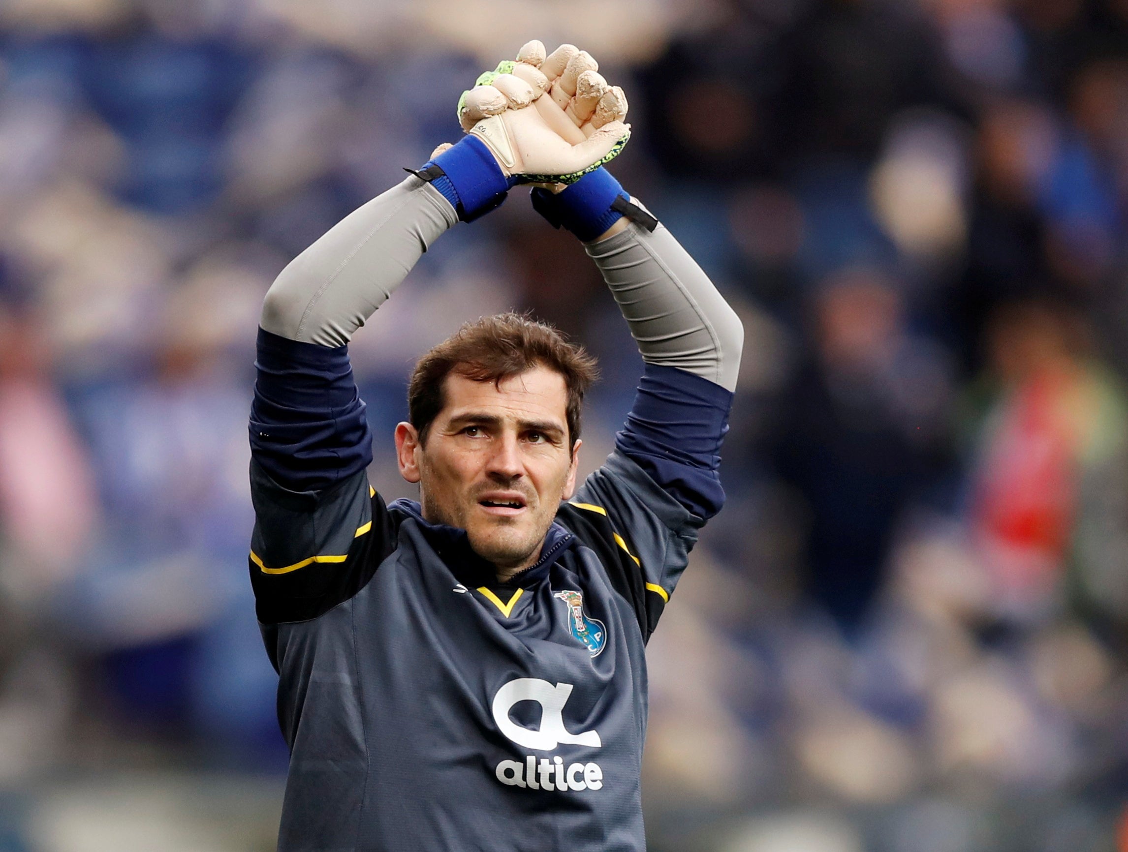 Iker Casillas se presenta al primer día de pretemporada del Oporto: "Vuelta al trabajo" Iker Casillas se presenta al primer día de pretemporada del Oporto: "Vuelta al trabajo"