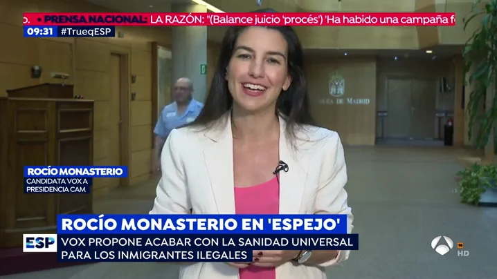 Rocío Monasterio: "No puede ser que a los inmigrantes que saltan la valla les de una tarjeta sanitaria universal" Rocío Monasterio: "No puede ser que a los inmigrantes que saltan la valla les de una tarjeta sanitaria universal"