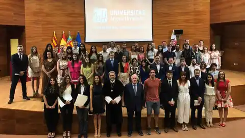 Clausura del curso académico 2019/2019 en la UMH de Elche. Clausura del curso académico 2019/2019 en la UMH de Elche.