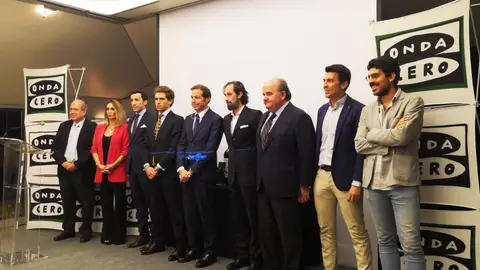 Foto de familia de los premiados Foto de familia de los premiados