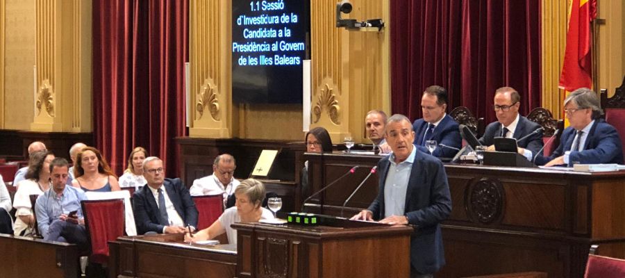 Juan Pedro Yllanes en su intervención en el debate de investidura de Francina Armengol. Juan Pedro Yllanes en su intervención en el debate de investidura de Francina Armengol.
