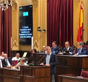Juan Pedro Yllanes en su intervención en el debate de investidura de Francina Armengol. Juan Pedro Yllanes en su intervención en el debate de investidura de Francina Armengol.