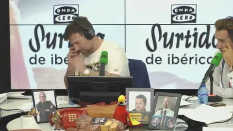 Latre recibe EN DIRECTO la llamada que le confirma que Surtido de Ibéricos seguirá Latre recibe EN DIRECTO la llamada que le confirma que Surtido de Ibéricos seguirá