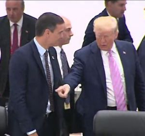 Este es el momento en que Trump manda sentar a Pedro Sánchez en el G20 Este es el momento en que Trump manda sentar a Pedro Sánchez en el G20