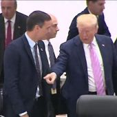 Este es el momento en que Trump manda sentar a Pedro Sánchez en el G20