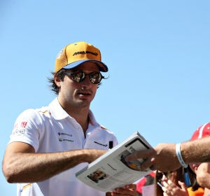Carlos Sainz, con la afición Carlos Sainz, con la afición