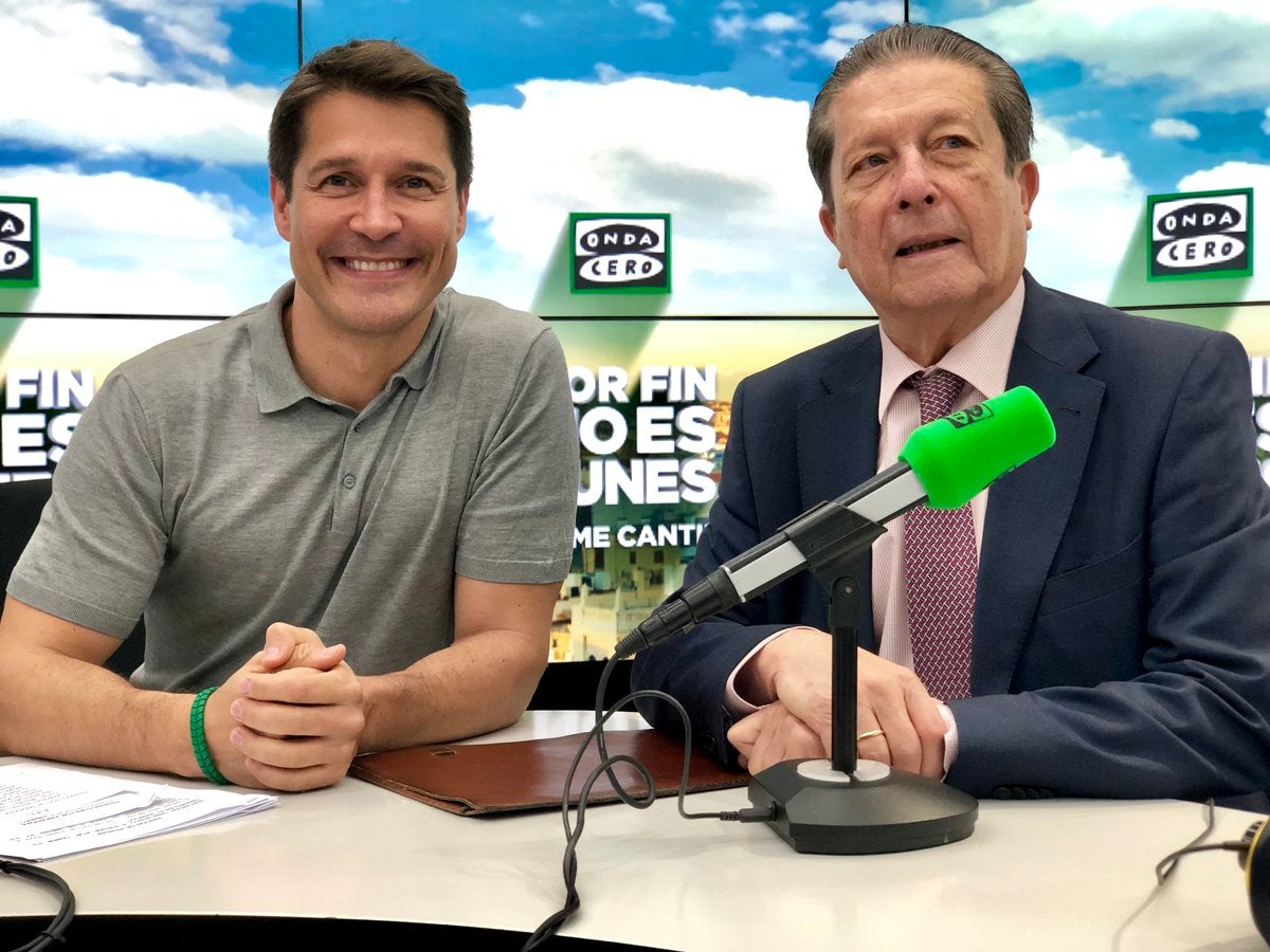 Federico Mayor Zaragoza: "La democracia es la convivencia en la diversidad, dejando a un lado las disputas por banderas" Federico Mayor Zaragoza: "La democracia es la convivencia en la diversidad, dejando a un lado las disputas por banderas"