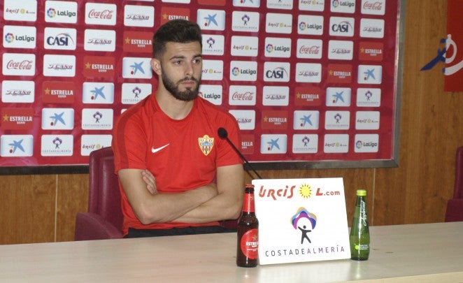 El Alavés abona al Almería los 2 millones de euros de la cláusula de rescisión de Luís Rioja El Alavés abona al Almería los 2 millones de euros de la cláusula de rescisión de Luís Rioja