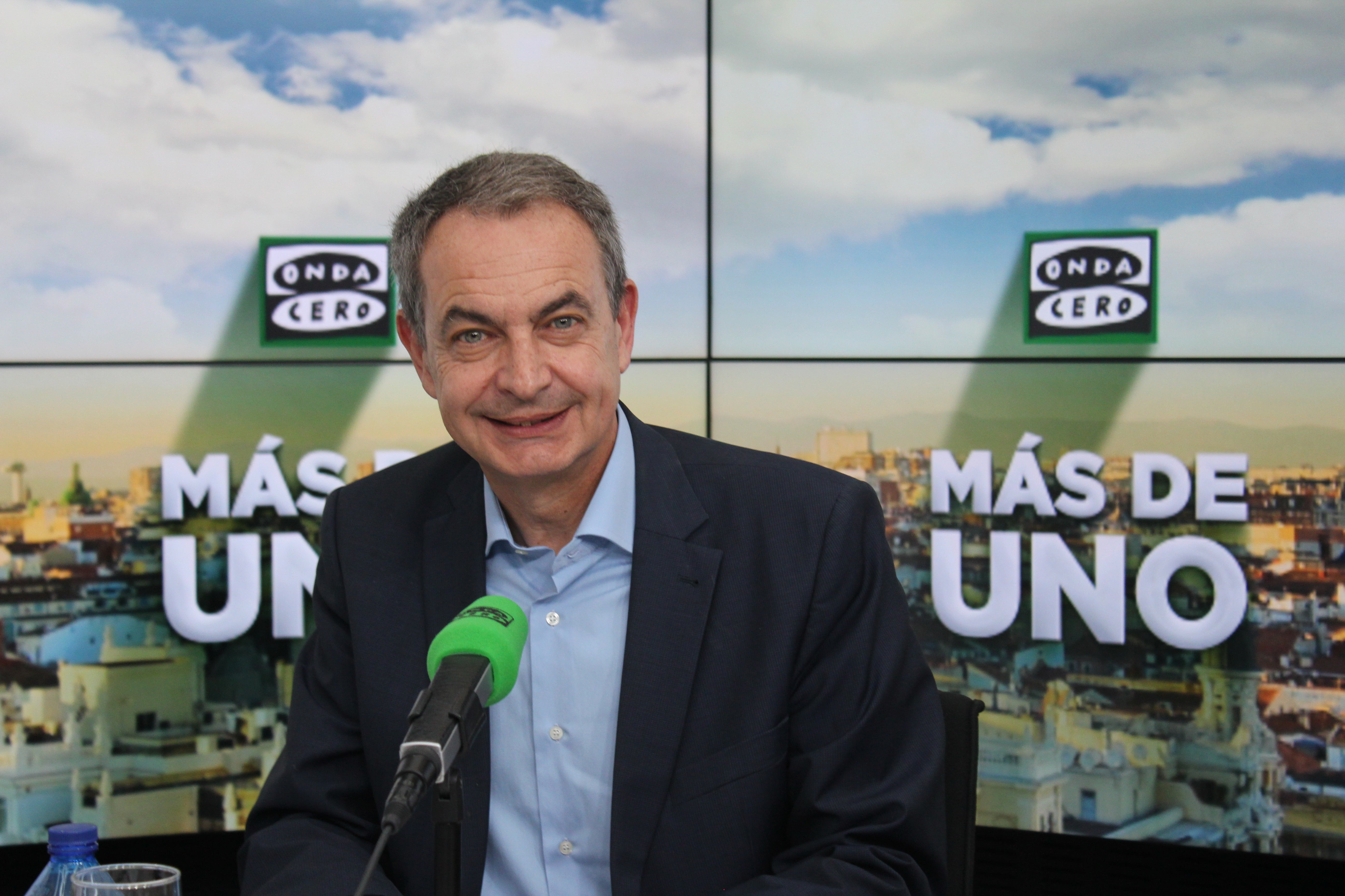 El programa que pudo haber sido: La otra entrevista a Zapatero sobre los looks del verano El programa que pudo haber sido: La otra entrevista a Zapatero sobre los looks del verano