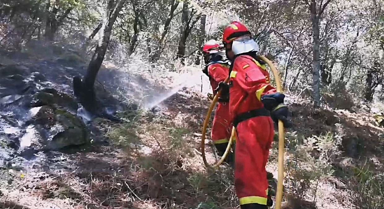 Se espera que el incendio de Cadalso de los Vidrios y Cenicientos se de por extinguido en dos días Se espera que el incendio de Cadalso de los Vidrios y Cenicientos se de por extinguido en dos días
