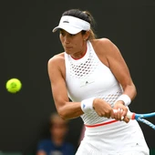 Garbiñe Muguruza golpea la bola durante el partido Garbiñe Muguruza golpea la bola durante el partido
