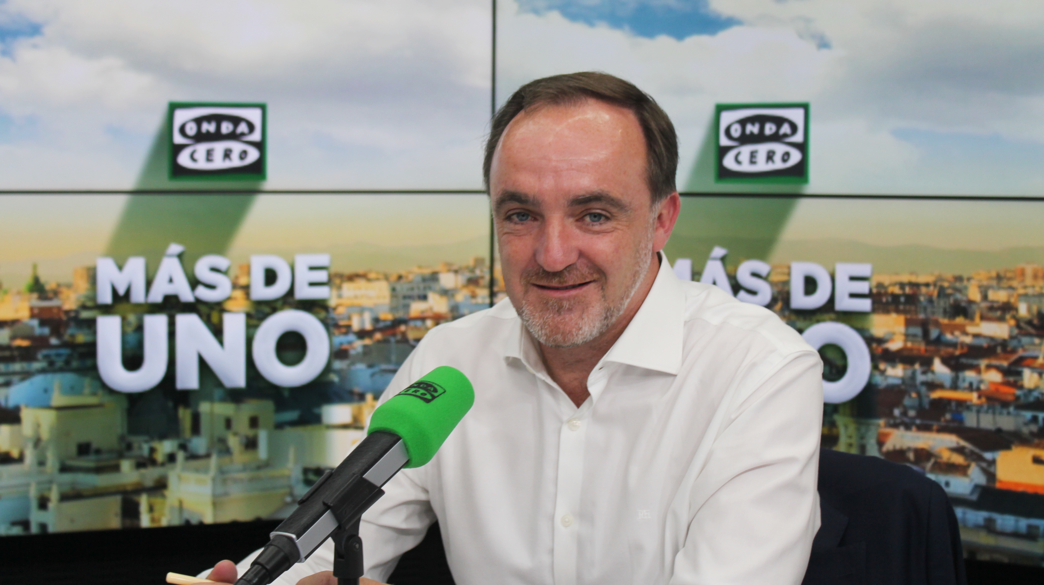Javier Esparza: "No sé qué más tiene que escuchar el señor Sánchez para pegar un portazo y cerrarle la puerta a Bildu" Javier Esparza: "No sé qué más tiene que escuchar el señor Sánchez para pegar un portazo y cerrarle la puerta a Bildu"