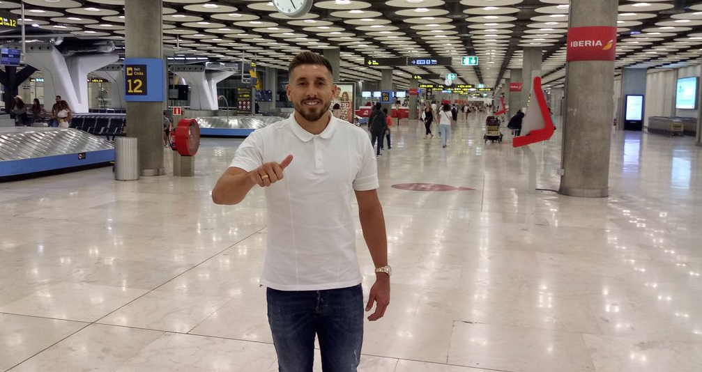 Herrera llega a Madrid para jugar en el Atlético: "Estoy muy contento de poder estar acá" Herrera llega a Madrid para jugar en el Atlético: "Estoy muy contento de poder estar acá"