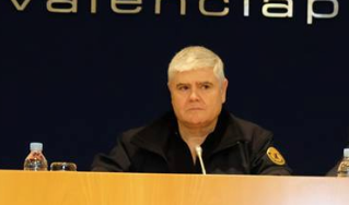 El responsable de bomberos durante la dana responsabiliza a Salomé Pradas y resta importancia a la ausencia de Mazón en el CECOPI El responsable de bomberos durante la dana responsabiliza a Salomé Pradas y resta importancia a la ausencia de Mazón en el CECOPI