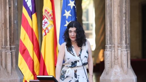 Toma posesi&oacute;n de su cargo