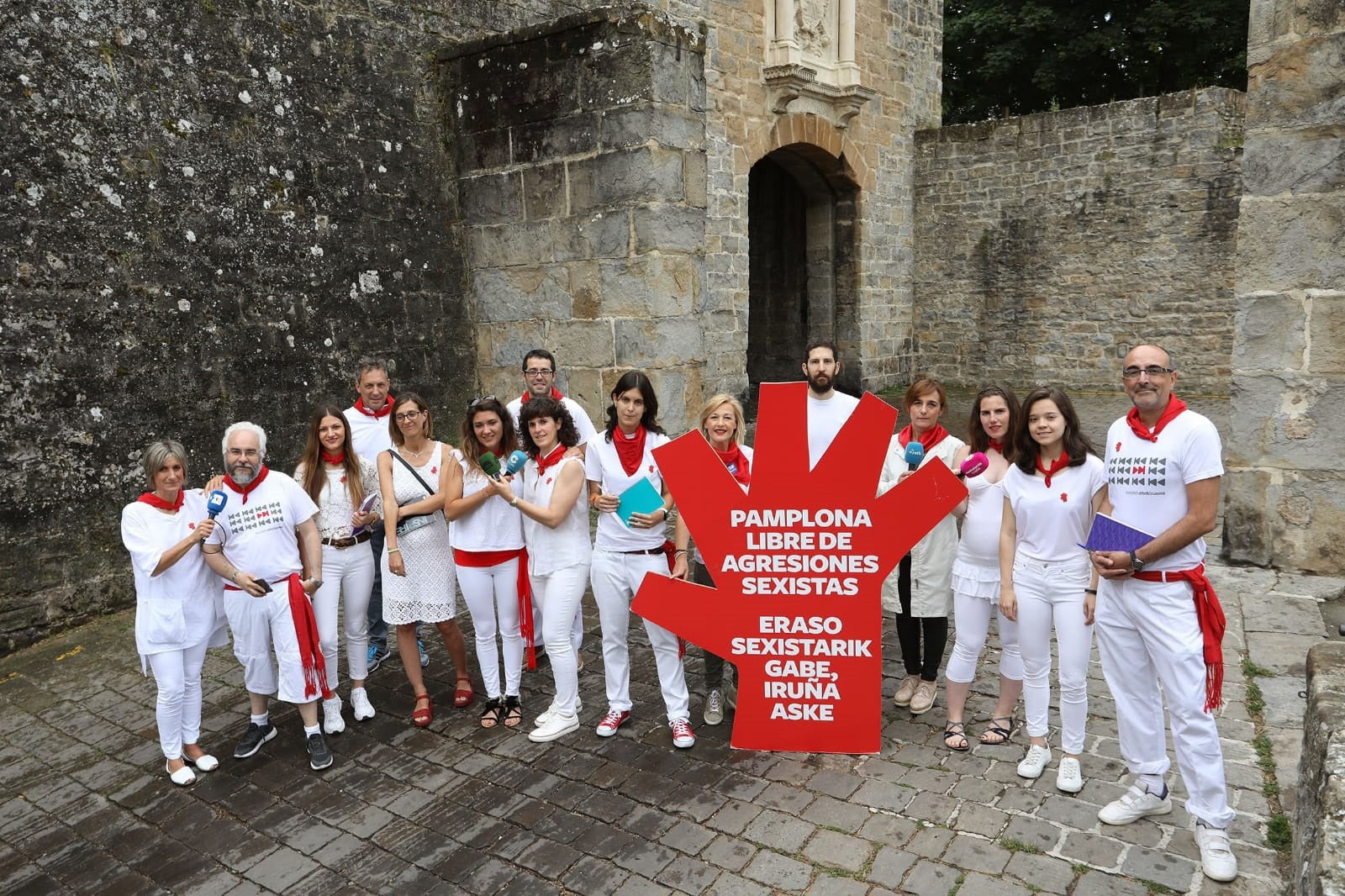 Onda Cero Navarra y Europa FM Navarra se adhieren a la campaña contra las agresiones sexistas en Sanfermines Onda Cero Navarra y Europa FM Navarra se adhieren a la campaña contra las agresiones sexistas en Sanfermines